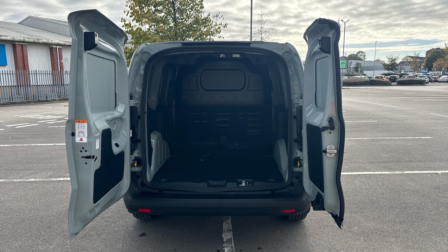 Used Ford Transit Courier 2025 for sale - 77353547: Photo 25