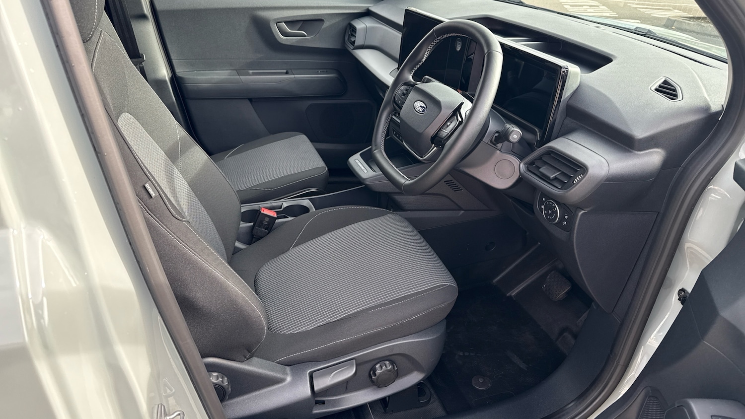 Used Ford Transit Courier 2025 for sale - 77353547: Photo 4