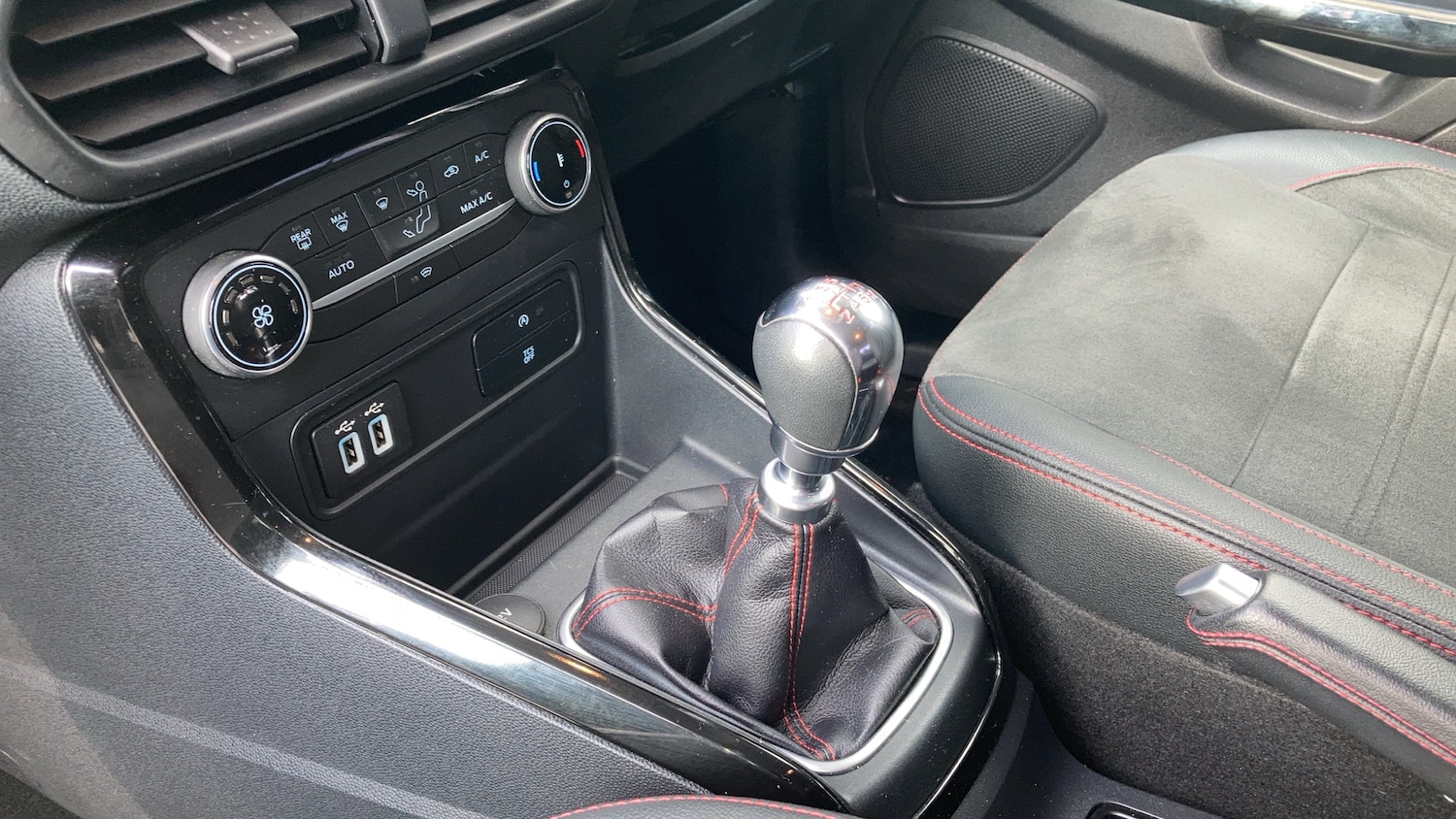 Used Ford Ecosport 2021 for sale - 76882350: Photo 16