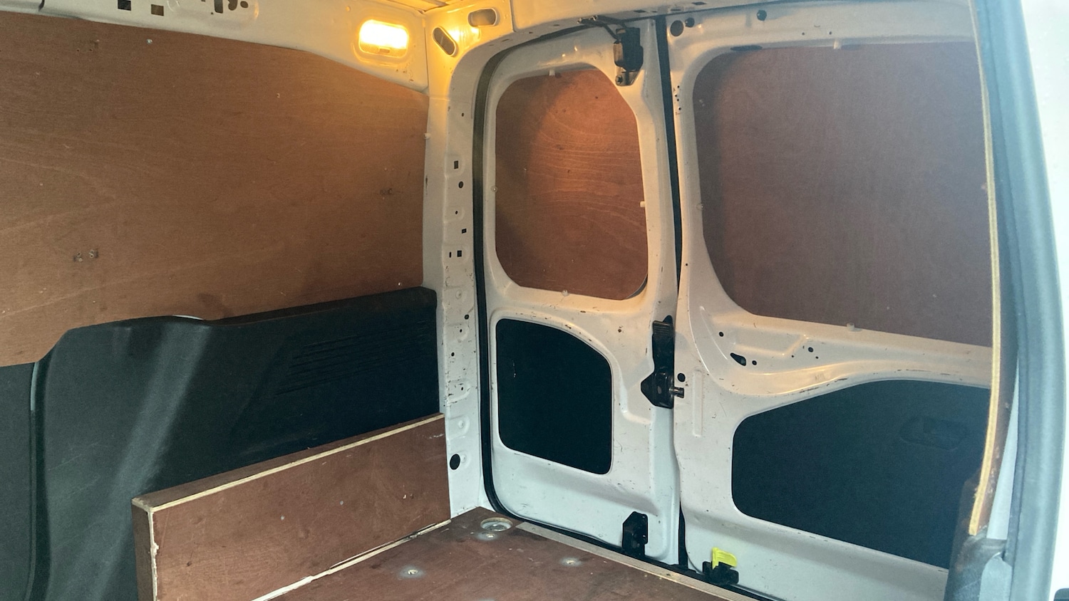 Used Peugeot Partner 2020 for sale - 76526036: Photo 17