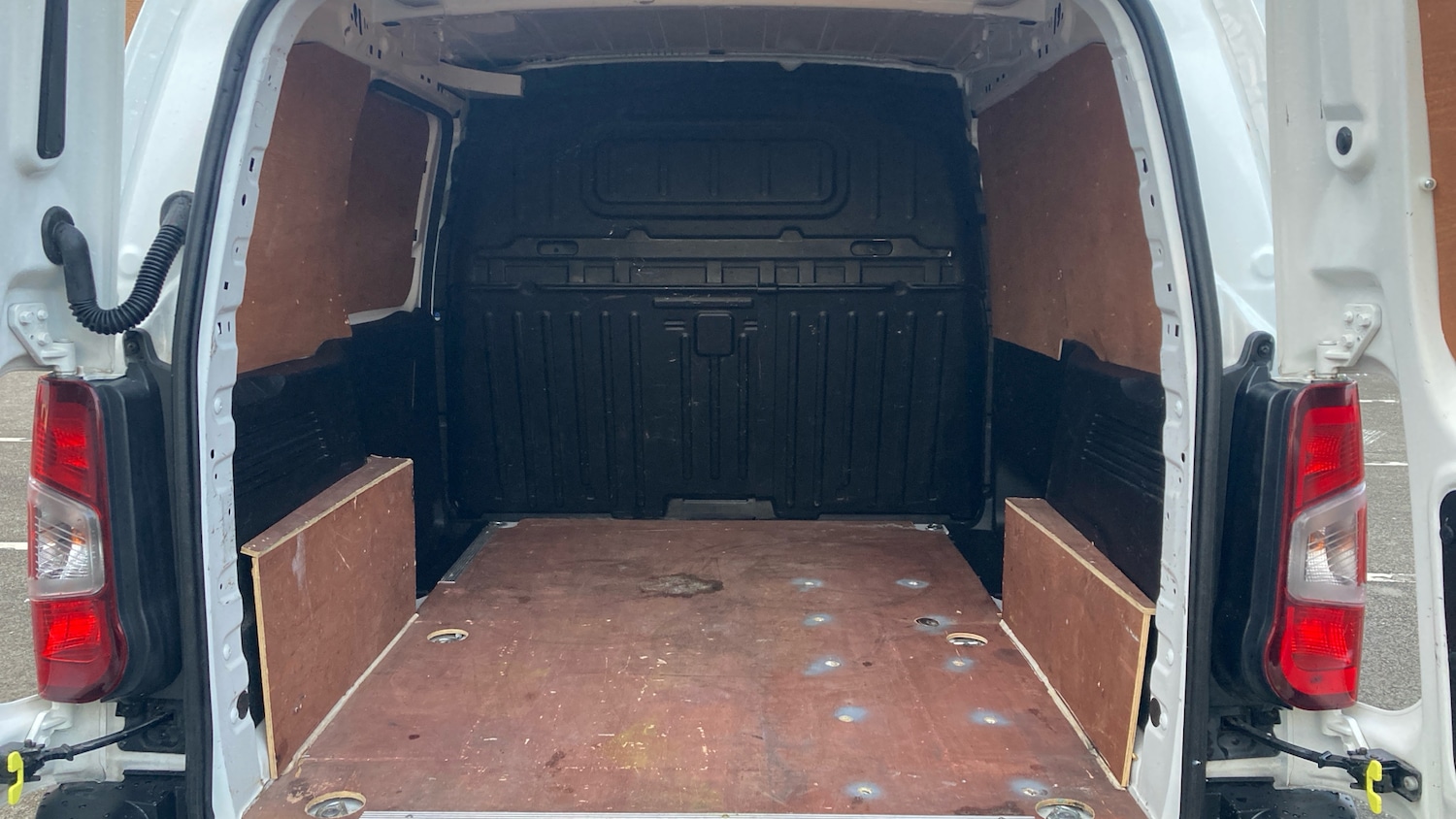 Used Peugeot Partner 2020 for sale - 76526036: Photo 24