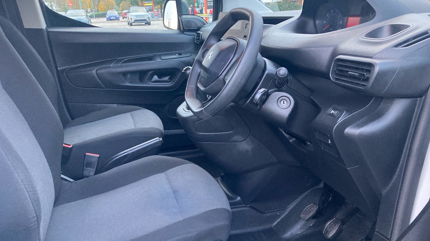 Used Peugeot Partner 2020 for sale - 76526036: Photo 4