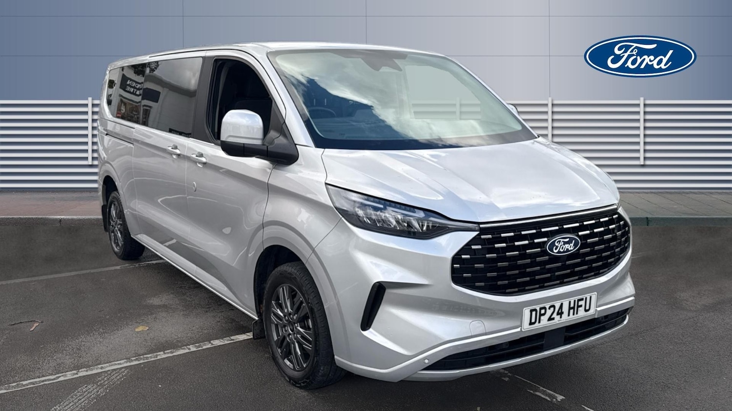 Used Ford Tourneo Custom 2024 for sale - 76402318: Photo 1