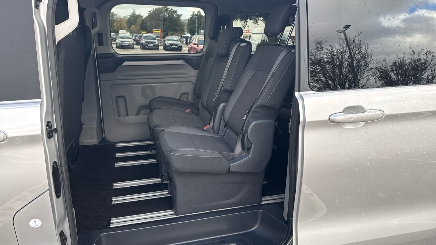 Used Ford Tourneo Custom 2024 for sale - 76402318: Photo 15