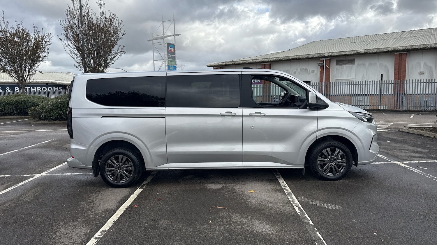 Used Ford Tourneo Custom 2024 for sale - 76402318: Photo 18