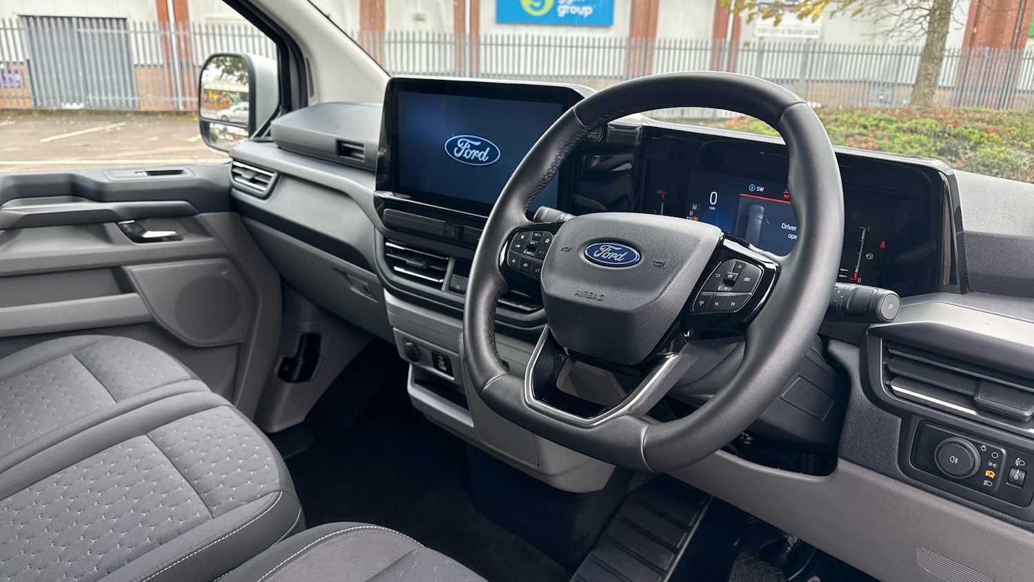 Used Ford Tourneo Custom 2024 for sale - 76402318: Photo 5