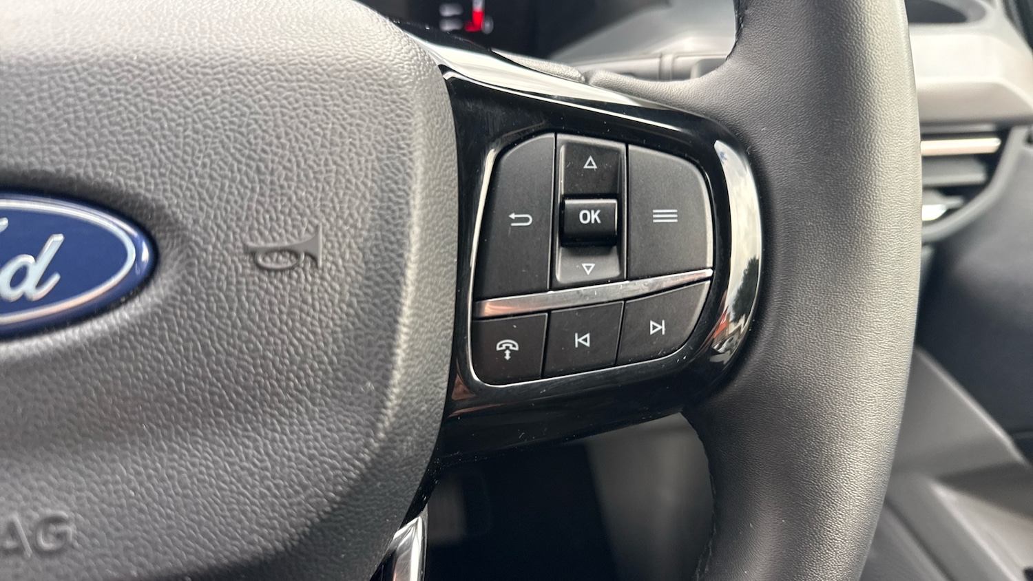 Used Ford Tourneo Custom 2024 for sale - 76402318: Photo 6