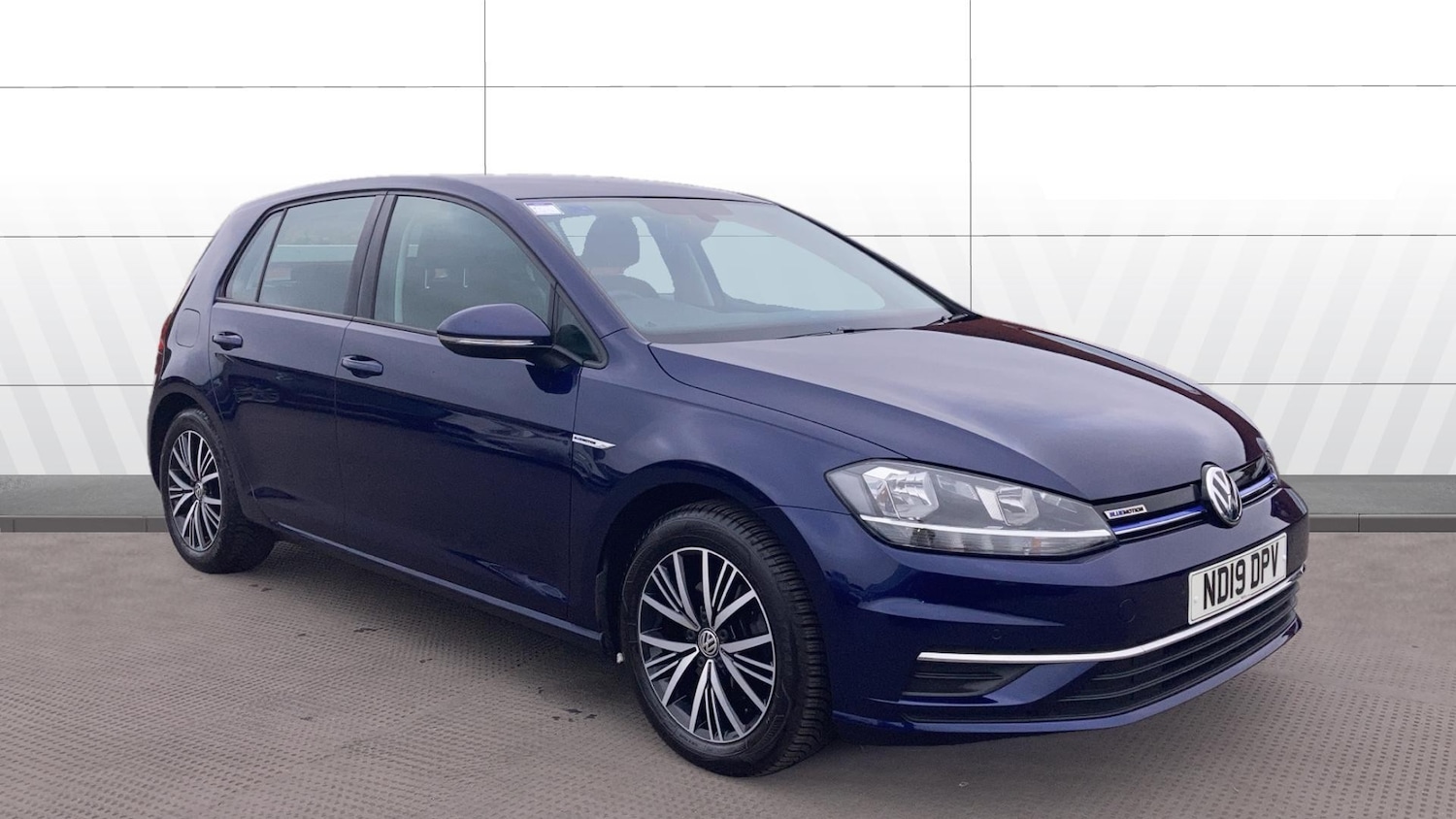 Used Volkswagen Golf 2019 for sale - 76272356: Photo 1