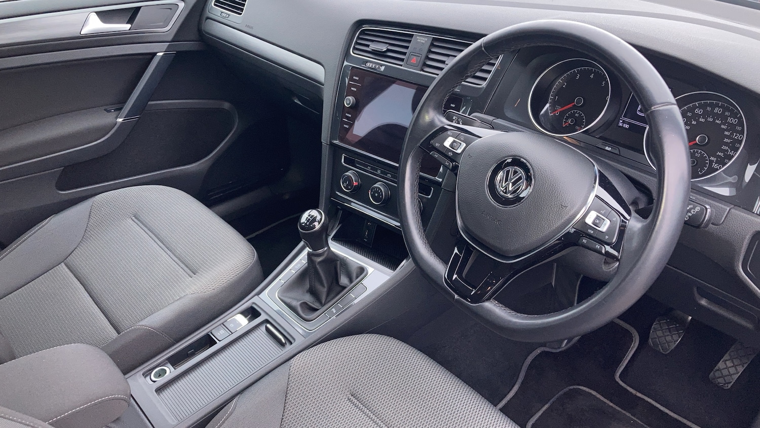 Used Volkswagen Golf 2019 for sale - 76272356: Photo 18