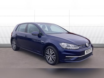 Used Volkswagen Golf 2019 for sale - 76272356: Photo