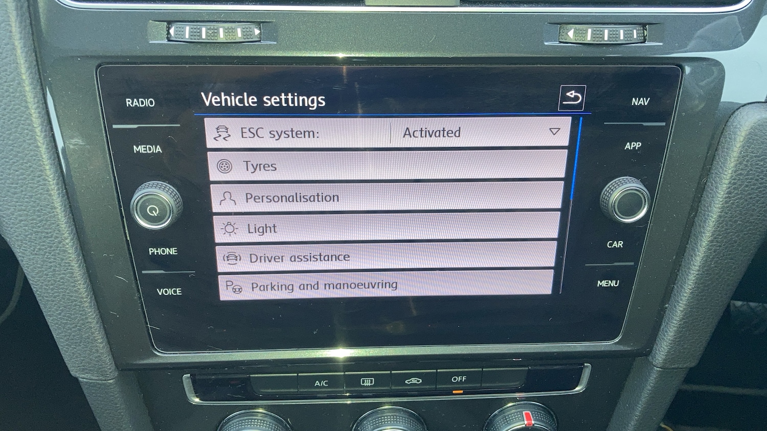 Used Volkswagen Golf 2019 for sale - 76272356: Photo 44