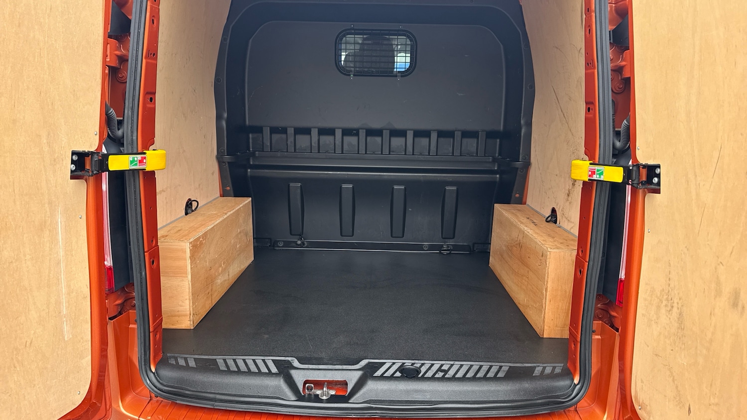 Used Ford Transit Custom 2022 for sale - 77528041: Photo 12