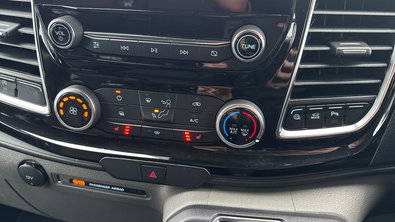 Used Ford Transit Custom 2022 for sale - 77528041: Photo 28