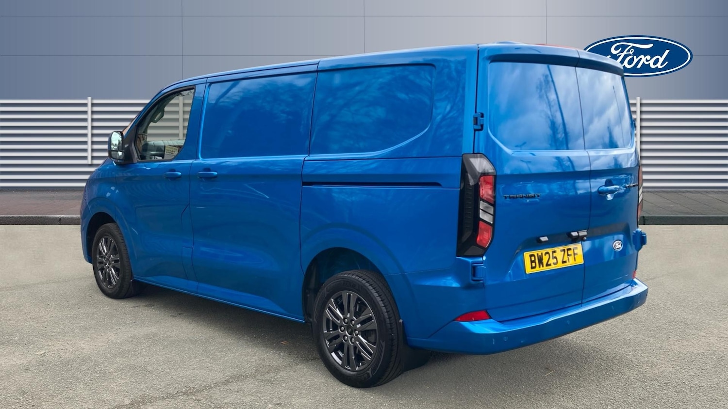 Used Ford Transit Custom 2025 for sale - 77946933: Photo 2