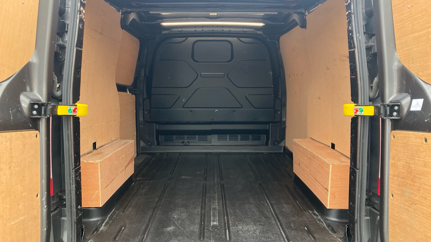 Used Ford Transit Custom 2022 for sale - 77532574: Photo 23