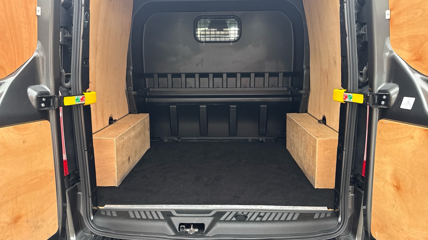 Used Ford Transit Custom 2023 for sale - 77962150: Photo 25