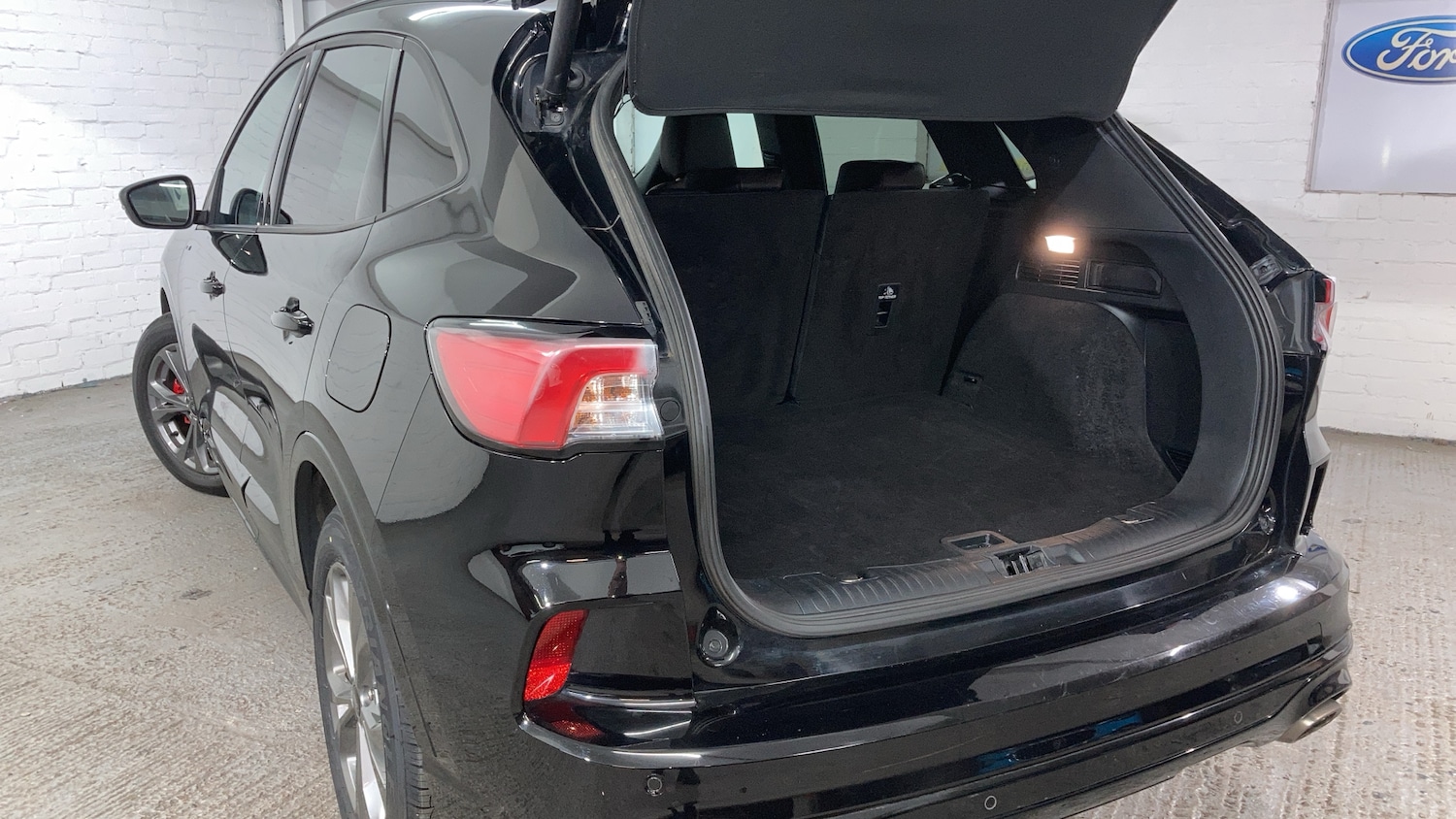 Used Ford Kuga 2023 for sale - 76968710: Photo 43