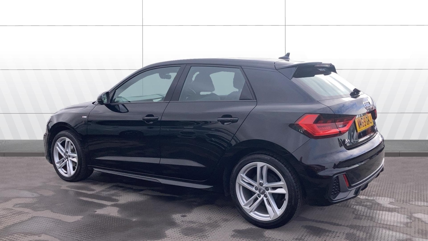 Used Audi A1 2020 for sale - 76198086: Photo 2