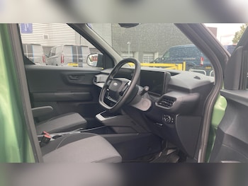 Used Ford Transit Courier 2026 for sale - 79557109: Photo