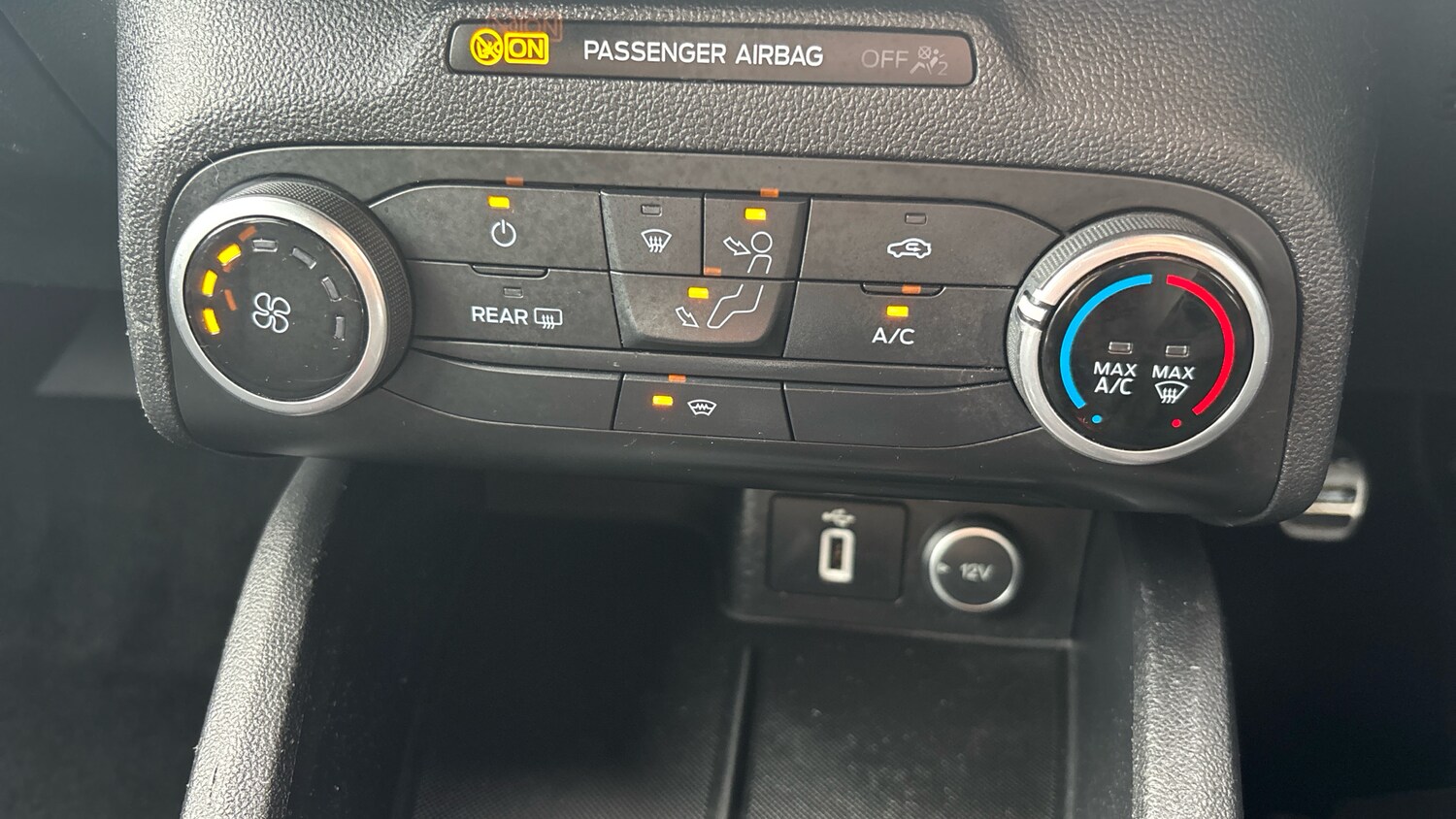 Used Ford Focus 2018 for sale - 78040177: Photo 13