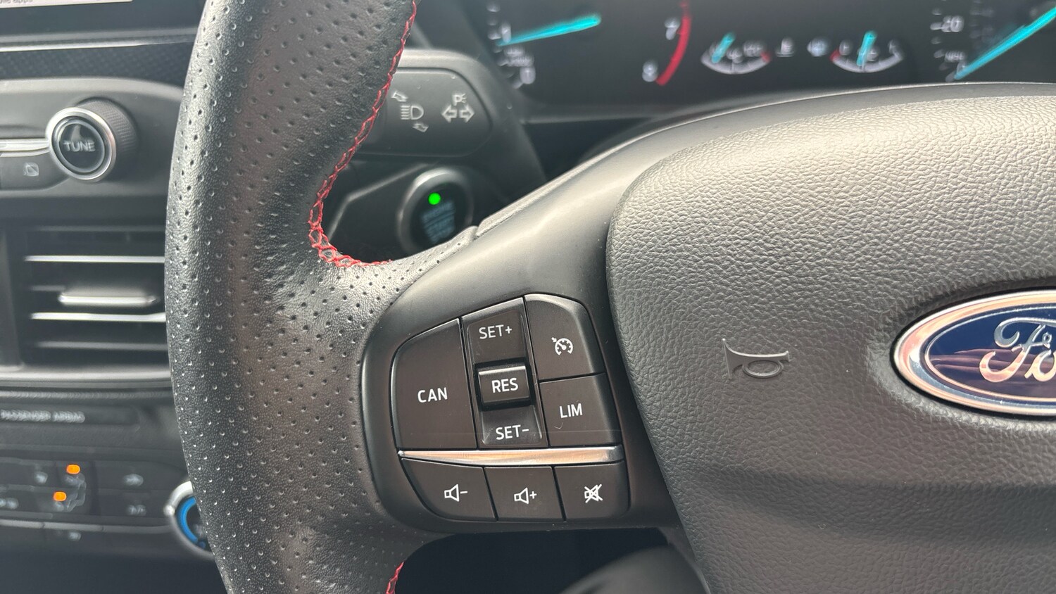 Used Ford Focus 2018 for sale - 78040177: Photo 18