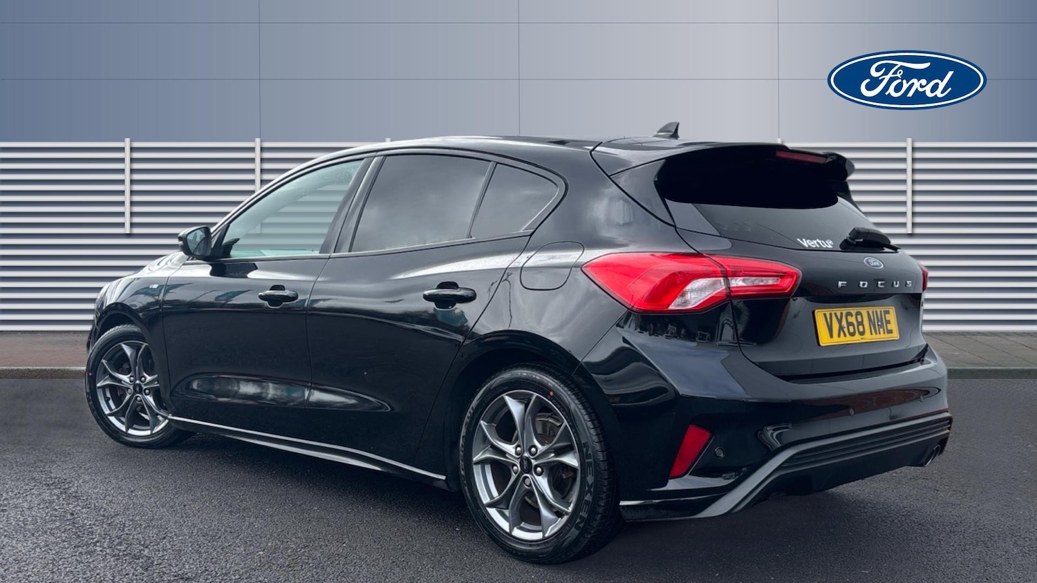 Used Ford Focus 2018 for sale - 78040177: Photo 2