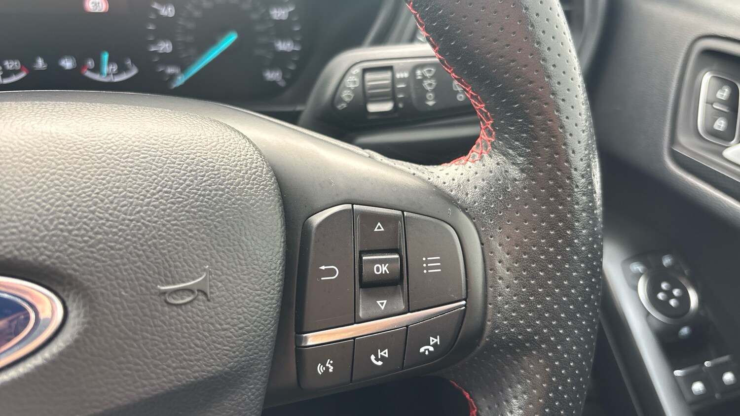 Used Ford Focus 2018 for sale - 78040177: Photo 20