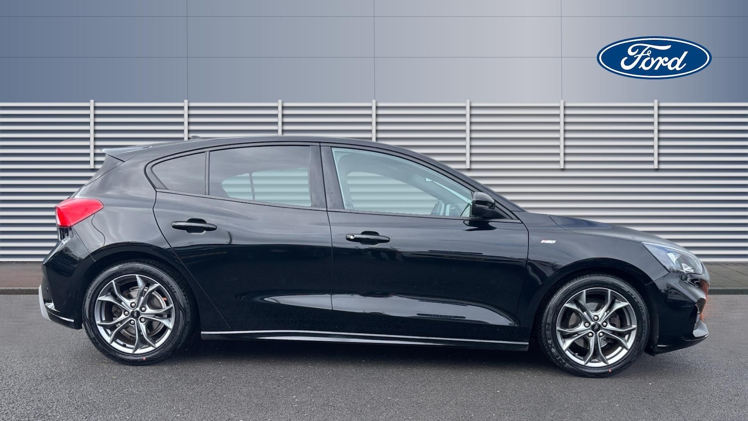 Used Ford Focus 2018 for sale - 78040177: Photo 4