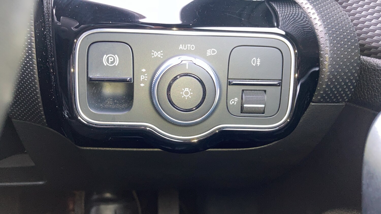 Used Mercedes-Benz A-Class 2018 for sale - 77871889: Photo 21