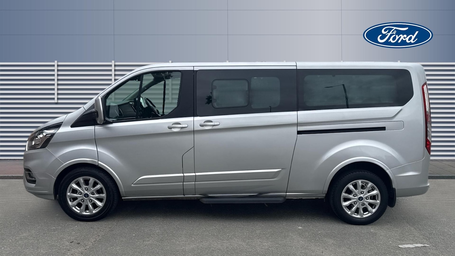 Used Ford Tourneo Custom 2022 for sale - 76493645: Photo 4