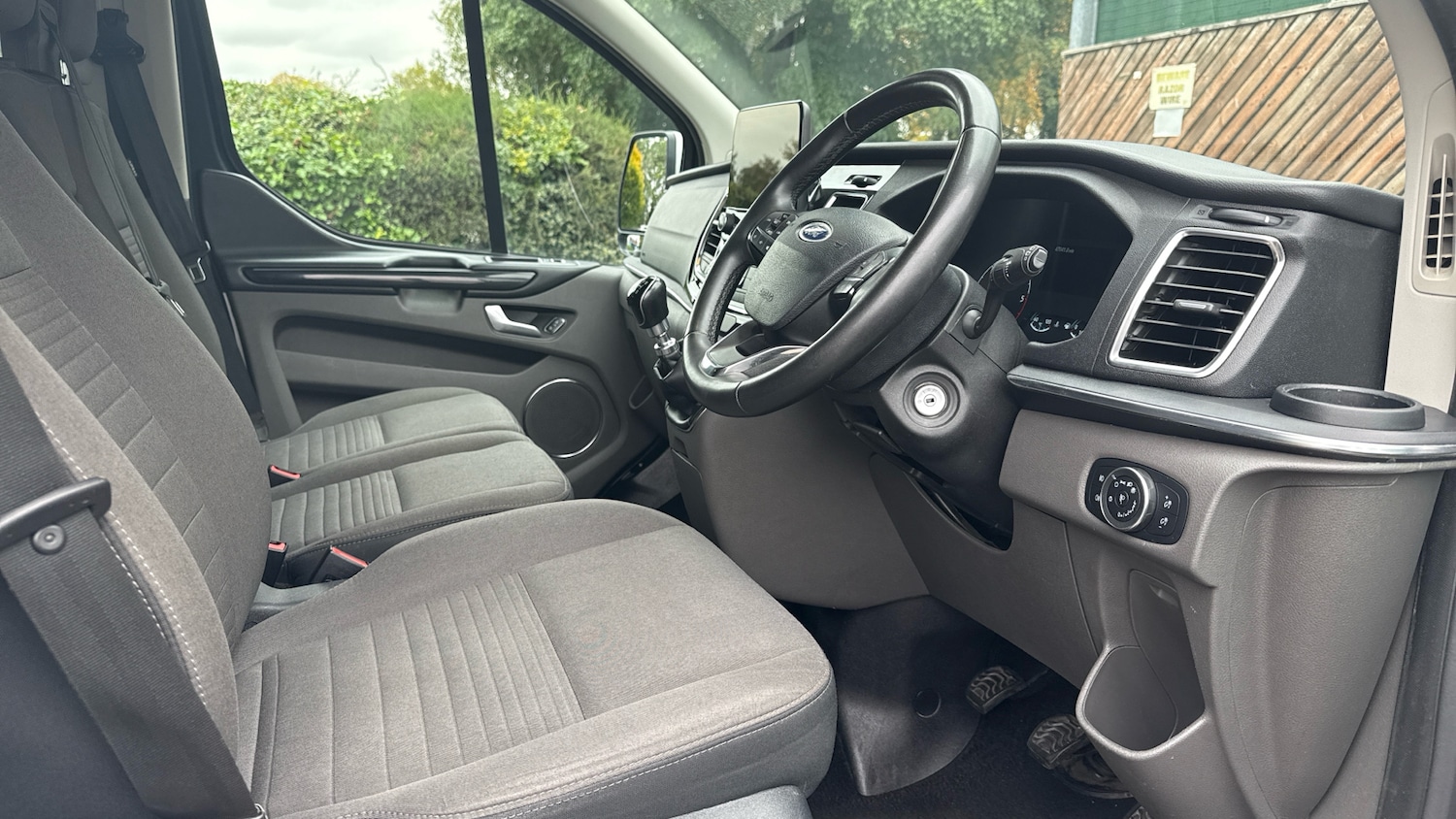 Used Ford Tourneo Custom 2022 for sale - 76493645: Photo 6