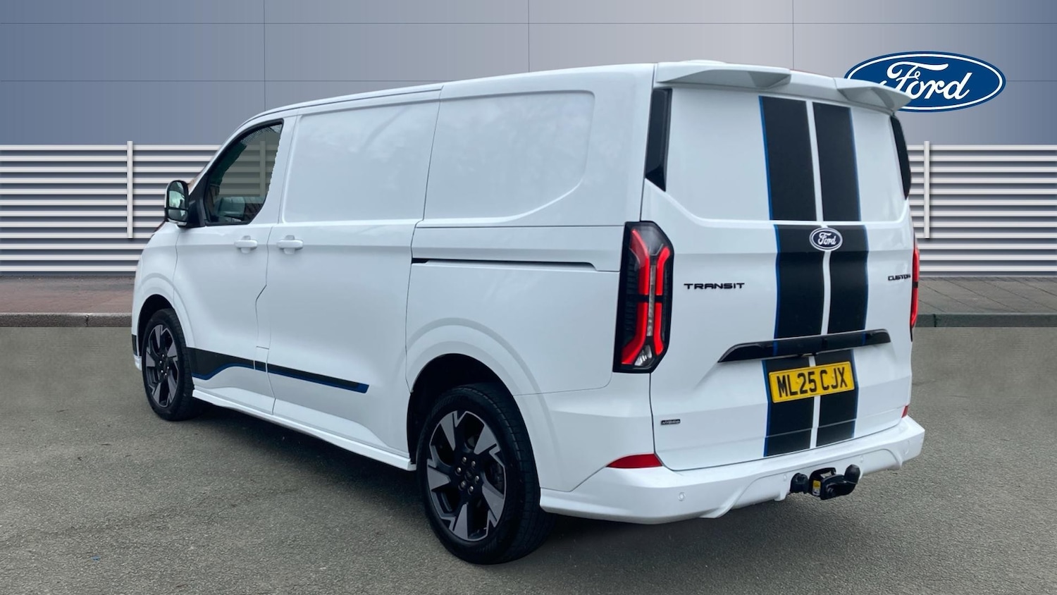 Used Ford Transit Custom 2025 for sale - 77902925: Photo 2