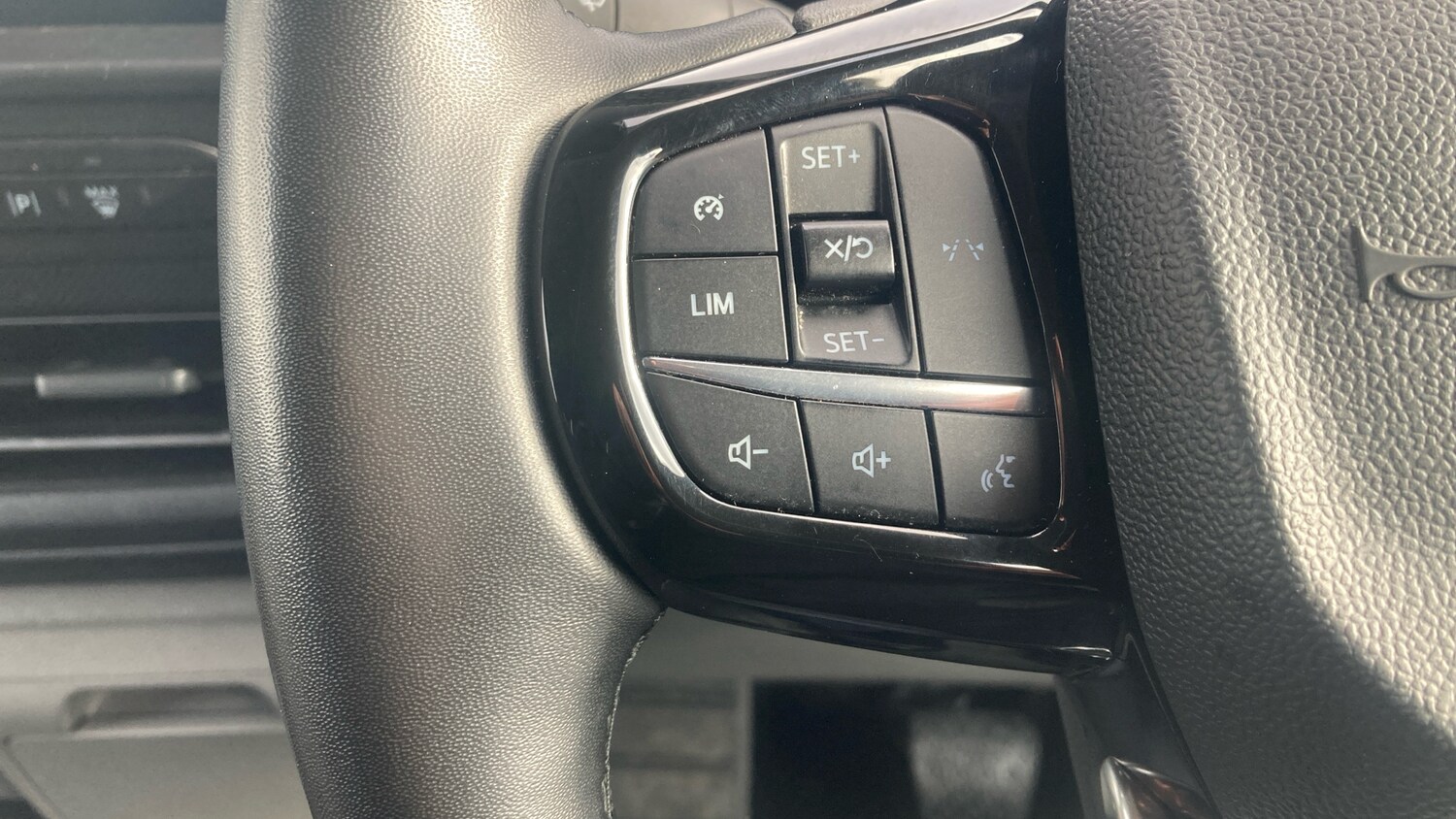 Used Ford Transit Custom 2024 for sale - 78168695: Photo 8