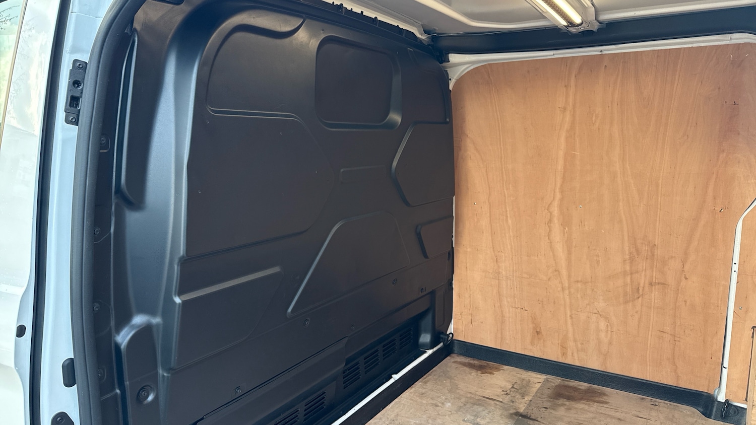 Used Ford Transit Custom 2023 for sale - 77272149: Photo 18