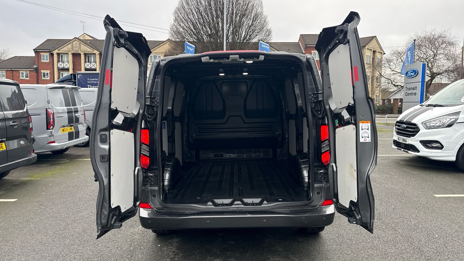 Used Ford Transit Custom 2024 for sale - 77490620: Photo 3