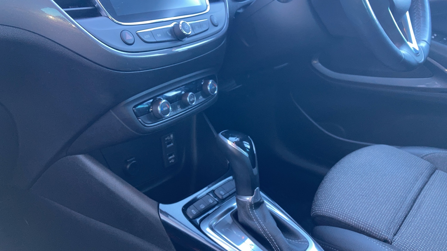 Used Vauxhall Crossland 2022 for sale - 76627789: Photo 13