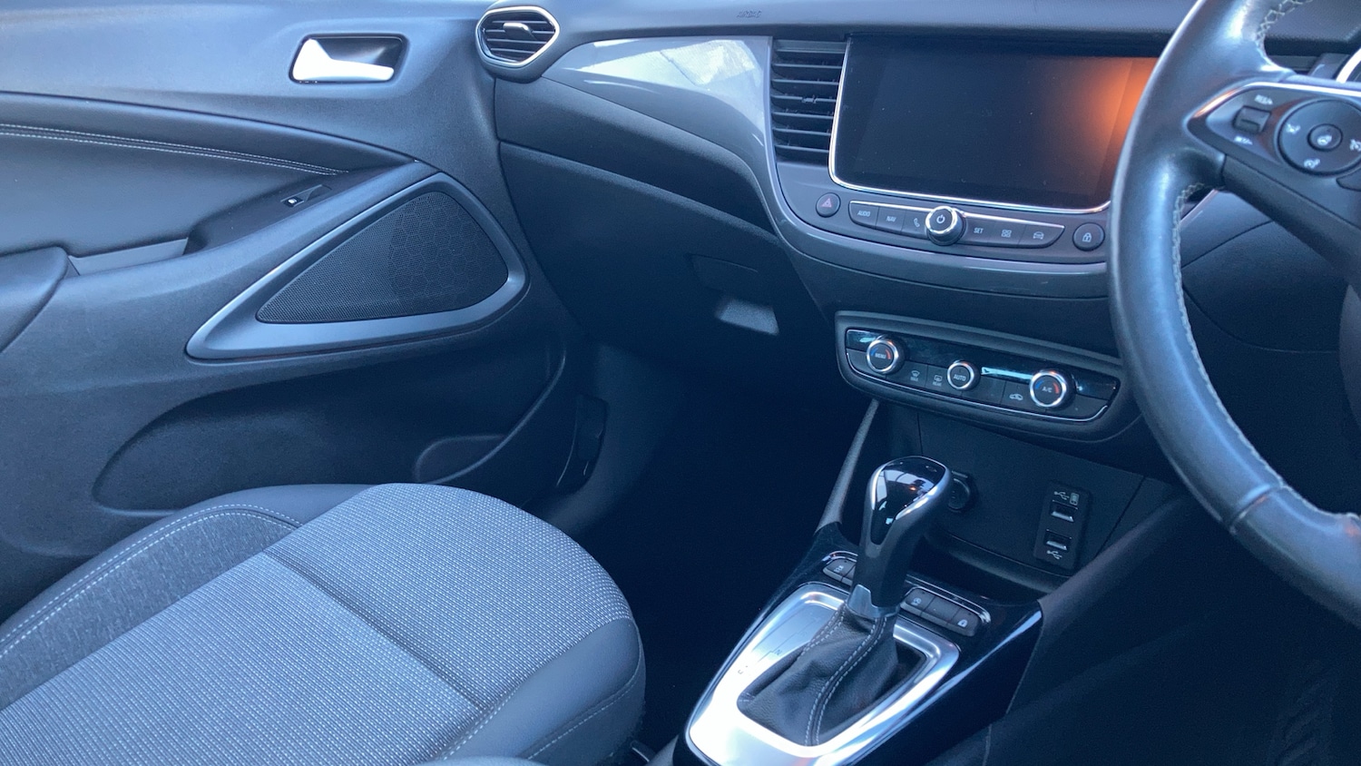 Used Vauxhall Crossland 2022 for sale - 76627789: Photo 14