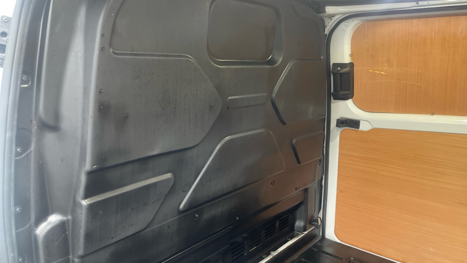 Used Ford Transit Custom 2021 for sale - 77248540: Photo 16