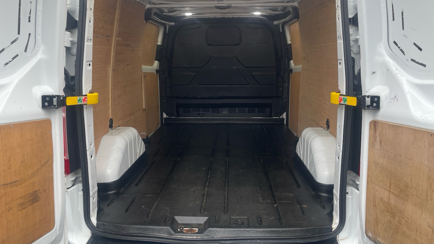 Used Ford Transit Custom 2021 for sale - 77248540: Photo 24