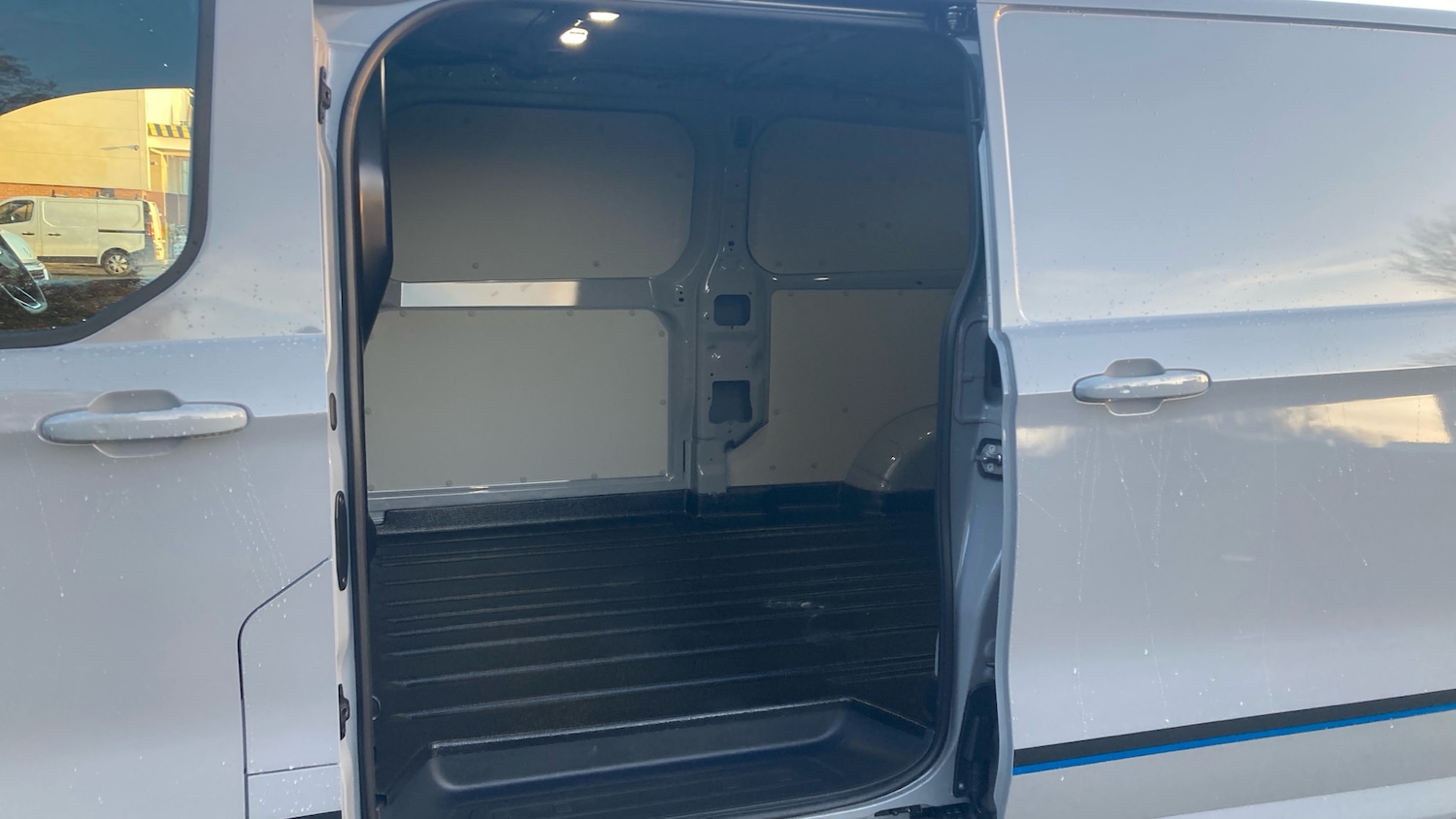 Used Ford Transit Custom 2025 for sale - 76946686: Photo 5