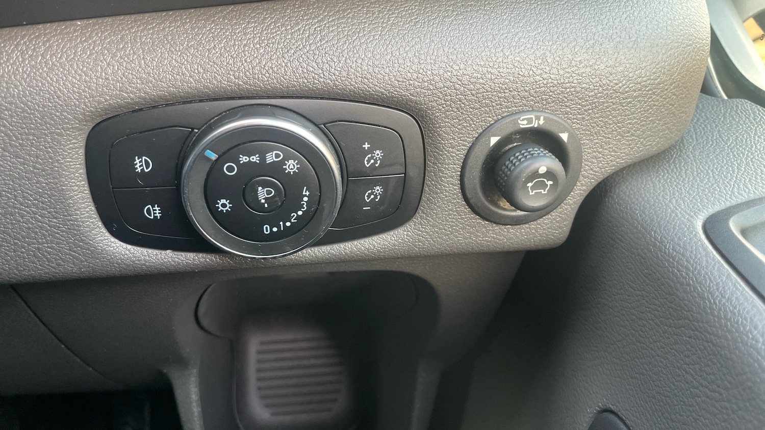 Used Ford Transit 2023 for sale - 76859681: Photo 30