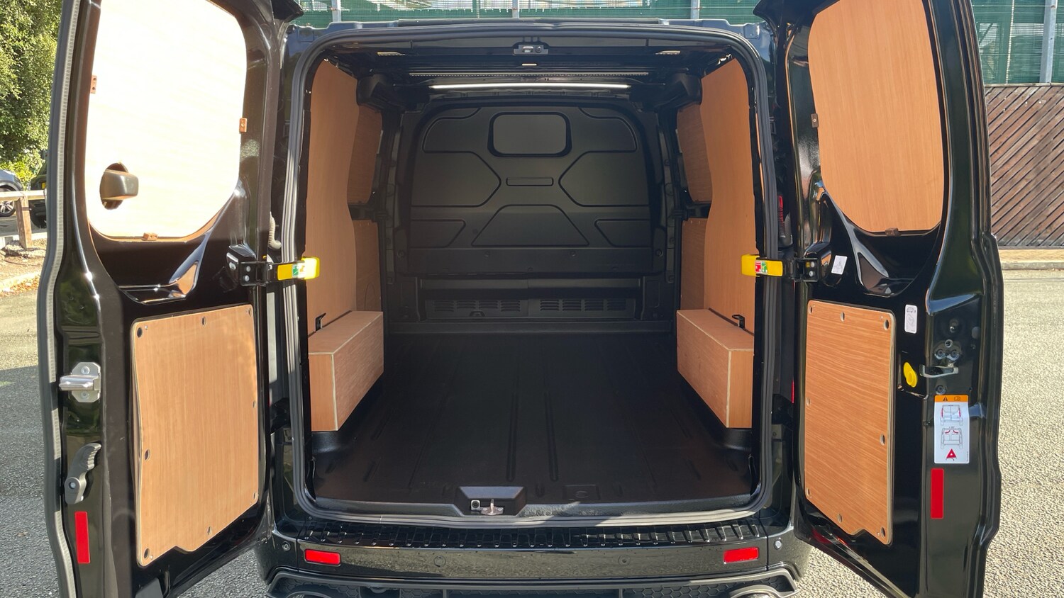 Used Ford Transit Custom 2023 for sale - 76063692: Photo 12