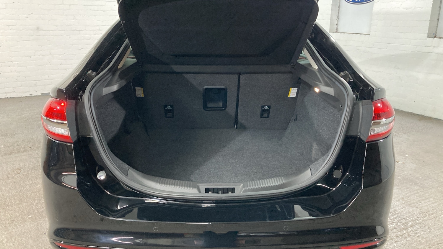 Used Ford Mondeo 2019 for sale - 78040181: Photo 30