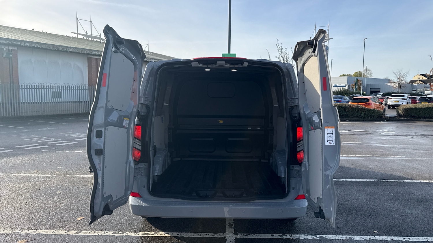 Used Ford Transit Custom 2025 for sale - 76405160: Photo 3