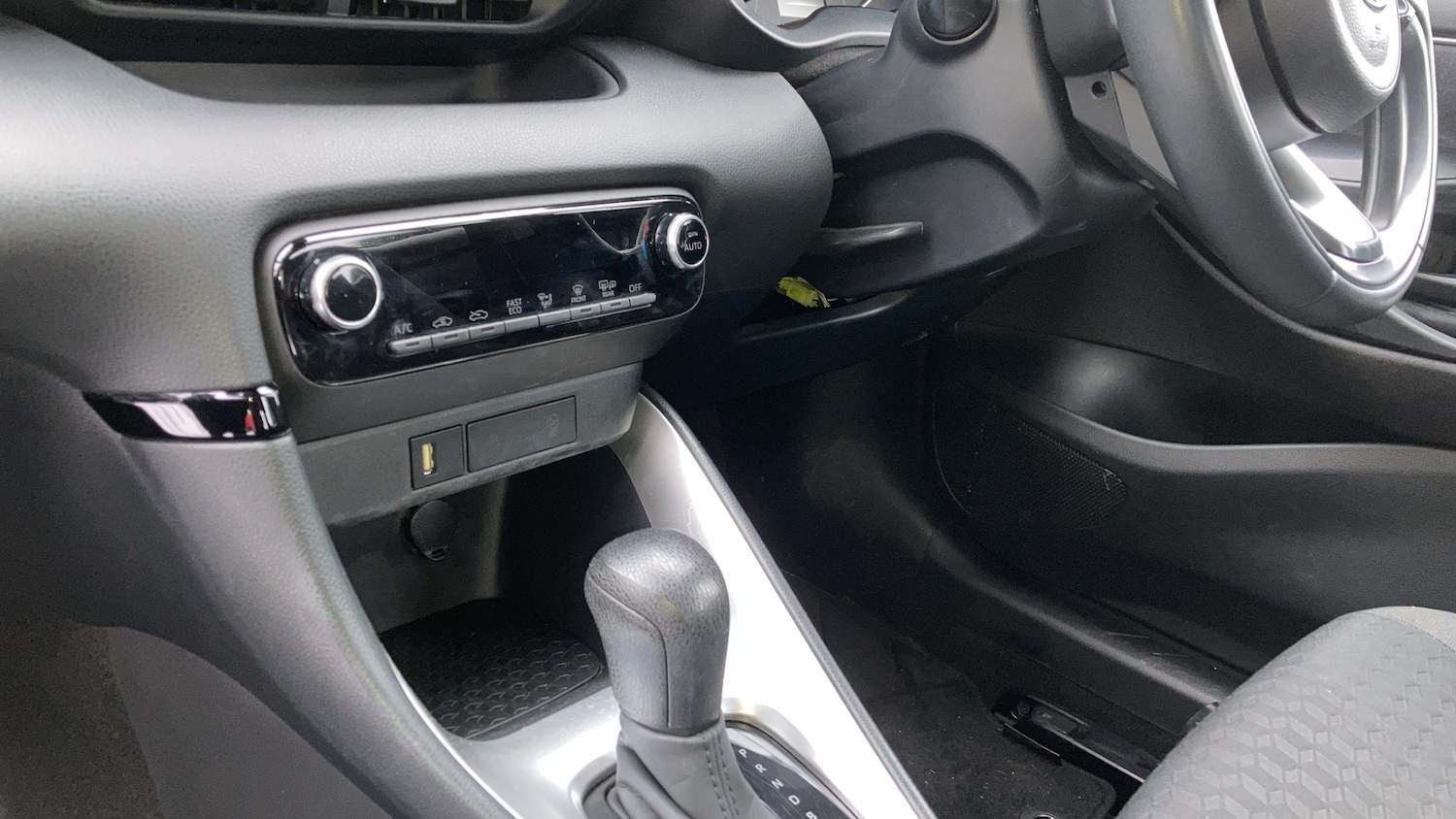 Used Toyota Yaris 2023 for sale - 77136803: Photo 11