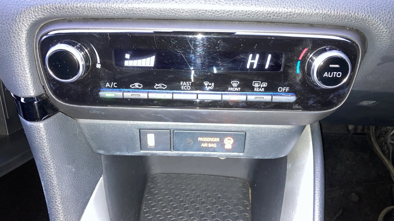 Used Toyota Yaris 2023 for sale - 77136803: Photo 16