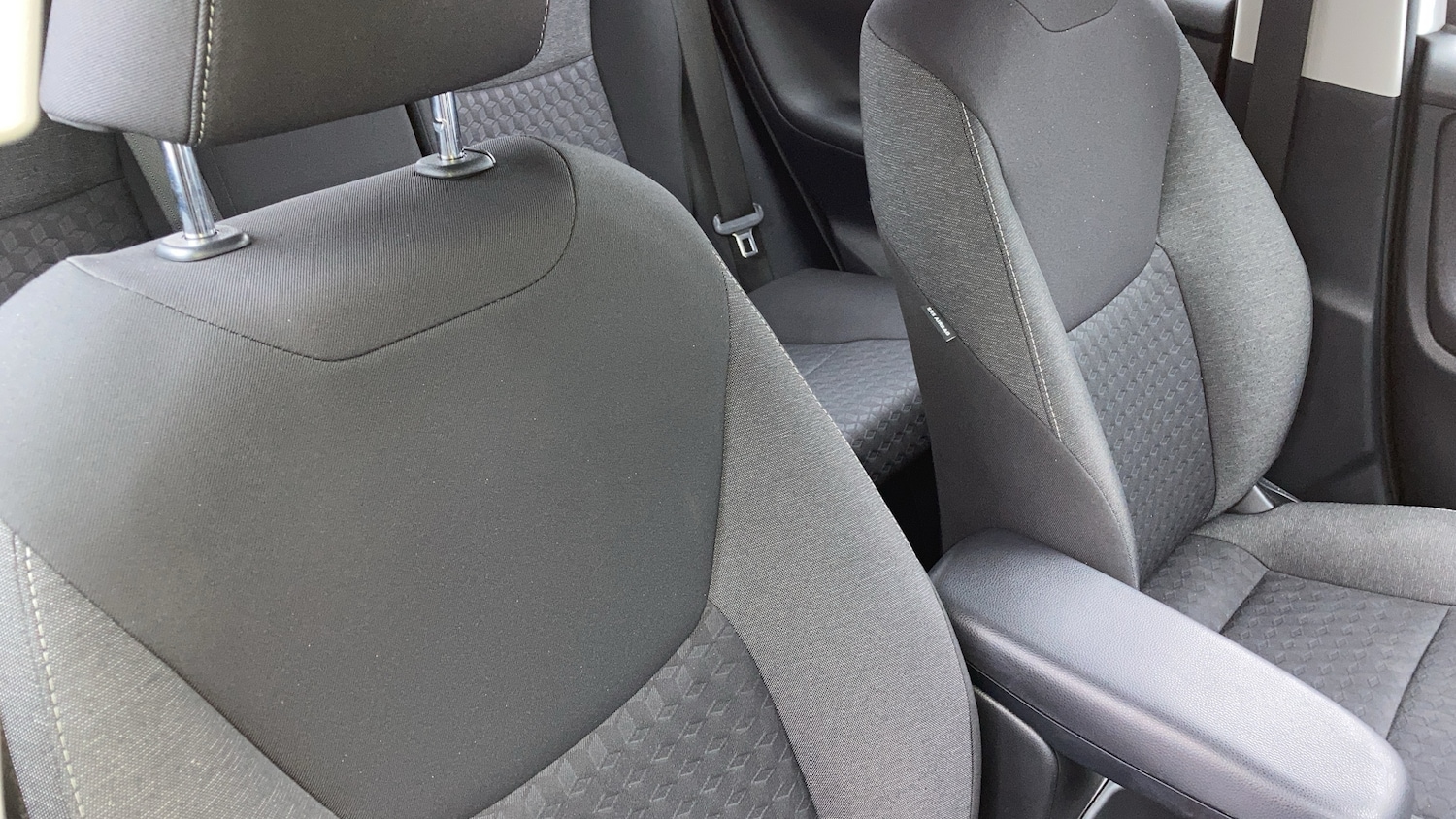 Used Toyota Yaris 2023 for sale - 77136803: Photo 41