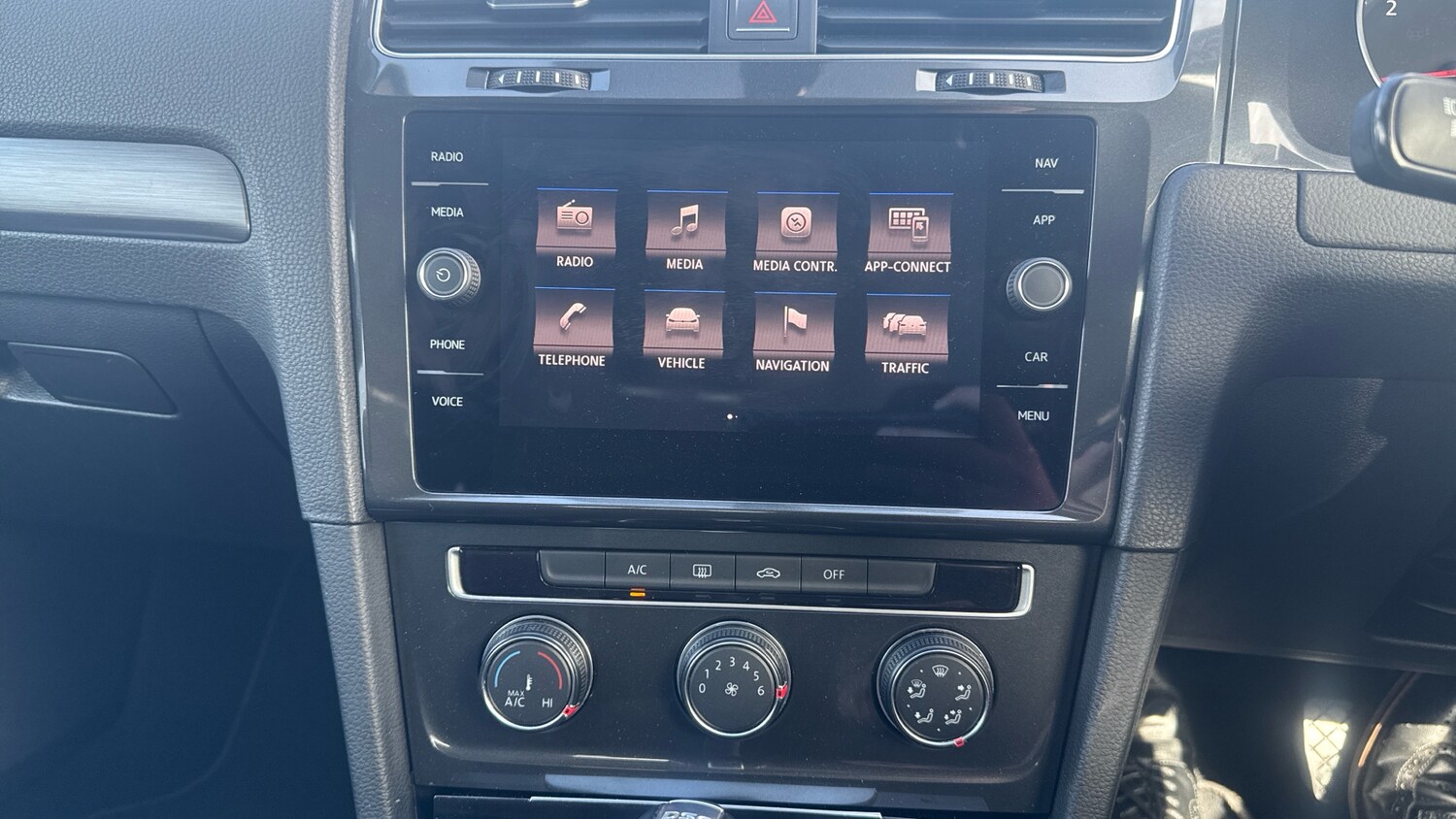 Used Volkswagen Golf 2017 for sale - 78027092: Photo 11