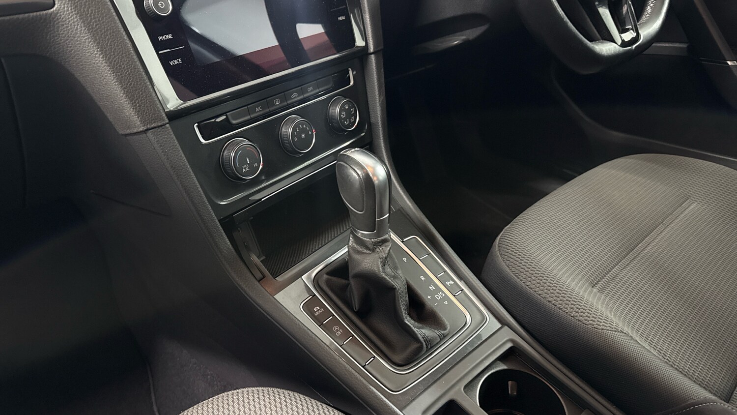 Used Volkswagen Golf 2017 for sale - 78027092: Photo 12