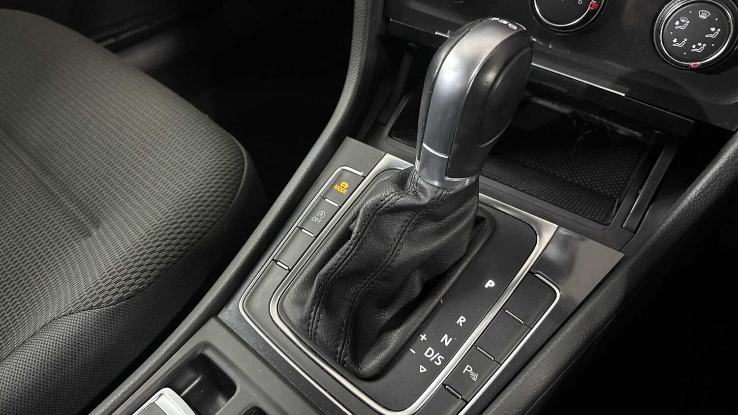 Used Volkswagen Golf 2017 for sale - 78027092: Photo 17